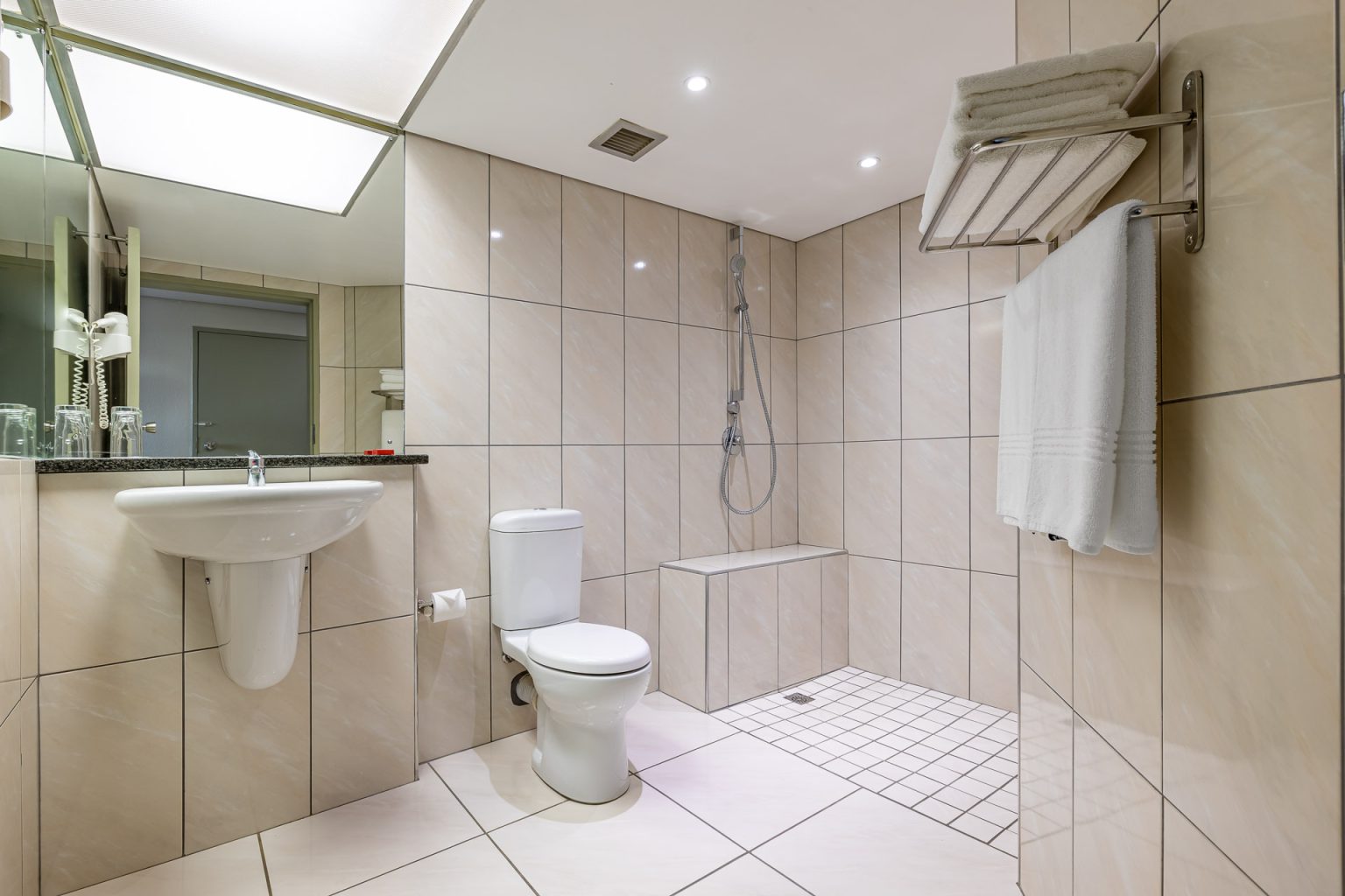 Harrismith Inn Hairdryers